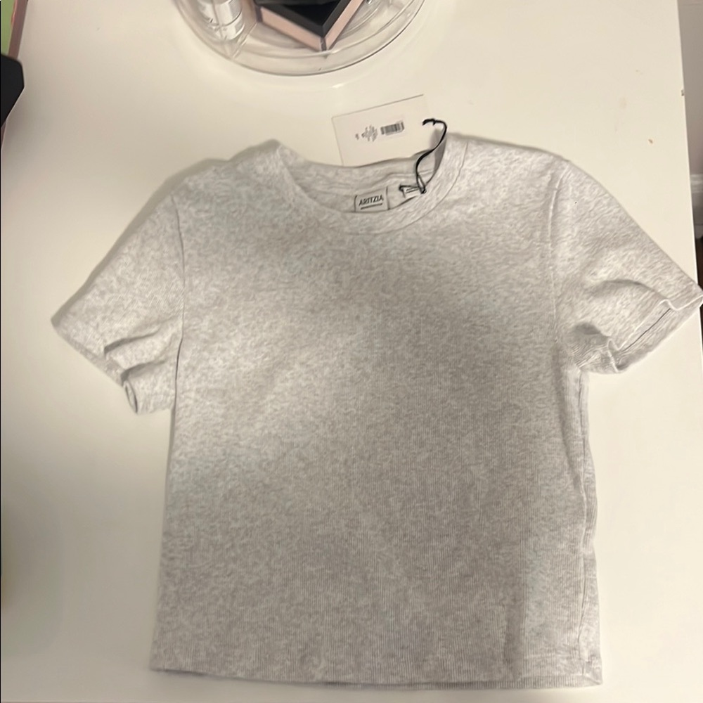 Crew Waist Aritzia Top Basic